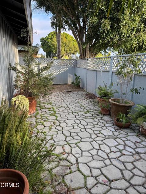 Detail Gallery Image 4 of 30 For 1731 Bernadette St, Oxnard,  CA 93030 - 3 Beds | 2 Baths