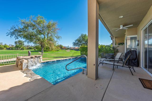 38 Pine Valley Drive, Rancho Mirage CA: https://media.crmls.org/mediaz/26092520-9851-4911-b0ad-29e5bf2d1a65.jpg
