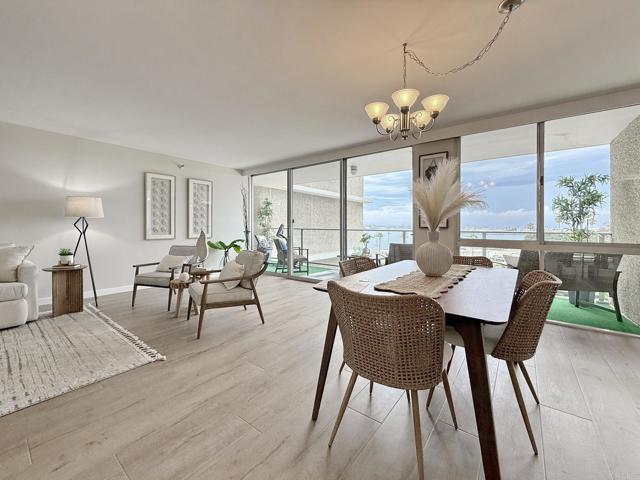 Detail Gallery Image 5 of 29 For 1820 Avenida Del Mundo #306,  Coronado,  CA 92118 - 1 Beds | 1/1 Baths