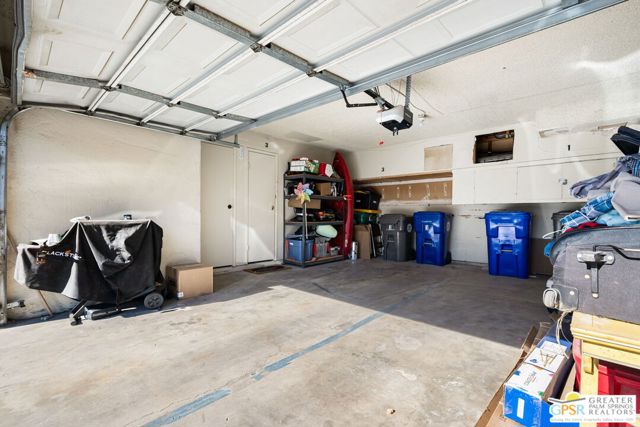 Image 18 of 28 For 72733 Willow Street 3