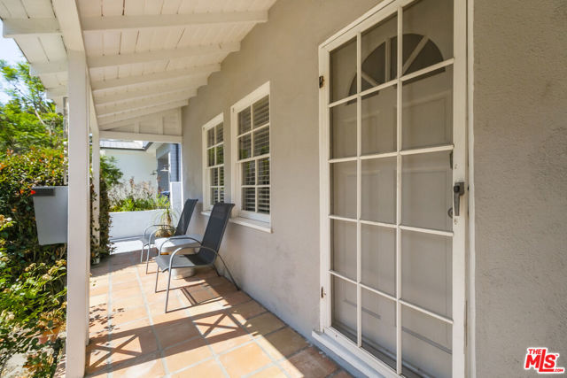 4437 Calhoun Avenue photo 2
