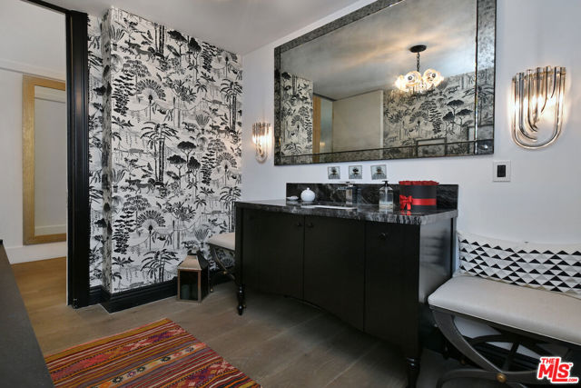 29105 Old Mill Creek, Agoura Hills CA: https://media.crmls.org/mediaz/260aecb9-2966-4133-8ca4-1111bedec3f7.jpg