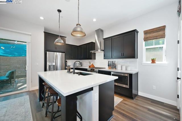 7544 Twin Bridges Ln, Citrus Heights CA: https://media.crmls.org/mediaz/260d130c-24f0-4ce1-a6c6-b7d651a7f092.jpg