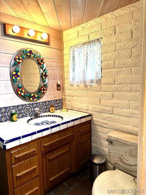 23684 Viejas Grade Rd, Descanso CA: https://media.crmls.org/mediaz/260d4ba0-d1b4-48fd-8eb8-8ae801cf3898.jpg