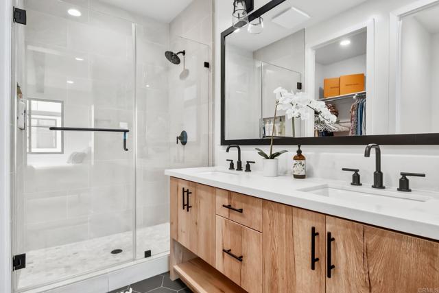 1400 Anacona Place, Encinitas CA: https://media.crmls.org/mediaz/260df06a-b2ef-431d-8994-ddd36889daf1.jpg