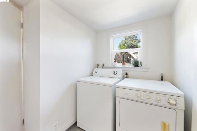498 Jean St, Oakland, California 94610, 4 Bedrooms Bedrooms, ,2 BathroomsBathrooms,Single Family Residence,For Sale,Jean St,41063198