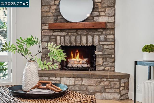 390 Castello Rd, Lafayette CA: https://media.crmls.org/mediaz/260ecd56-2f77-49b0-92ff-81a1bf8f0f17.jpg