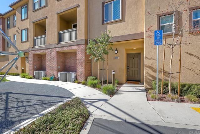 Detail Gallery Image 2 of 31 For 229 Mission Villas Rd., San Marcos,  CA 92069 - 2 Beds | 2/1 Baths