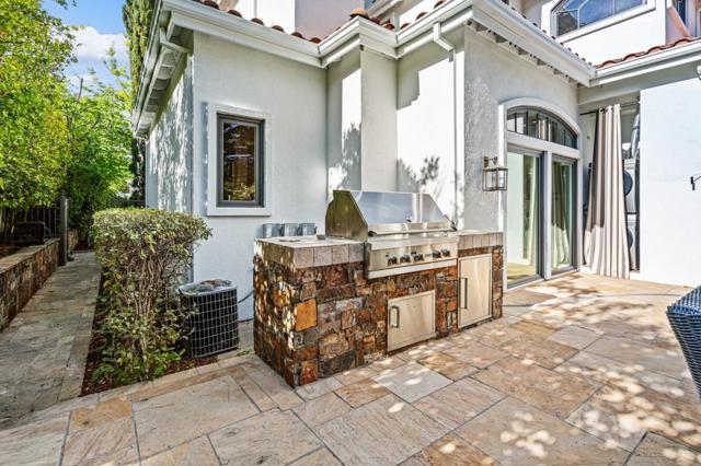 6 Zachary Court, Menlo Park CA: https://media.crmls.org/mediaz/261032c6-4515-4109-9f3a-950ead56ac81.jpg