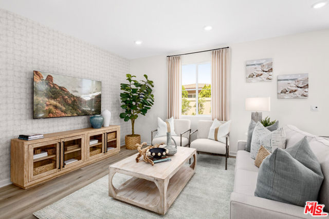 11787 E Melody Way, Whittier CA: https://media.crmls.org/mediaz/2611a1a9-604c-4043-93d7-07fdb7a4c8ee.jpg