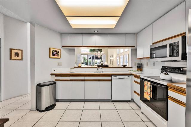 Image 10 of 60 For 54409 Oakhill