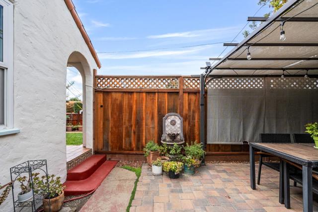 29 Buena Vista Street, Salinas CA: https://media.crmls.org/mediaz/26127b2d-89c4-4b3b-8b7b-4107e78da446.jpg