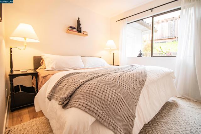 176 Newcastle Drive, Vallejo CA: https://media.crmls.org/mediaz/26127ef2-9e2c-4718-8259-50140fcc4a79.jpg