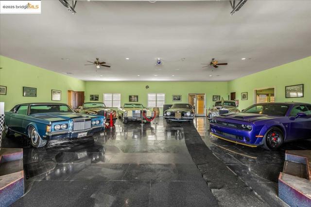 3600 Byer Rd, Byron CA: https://media.crmls.org/mediaz/2612f120-ee0b-46ae-ab68-b445743cee3e.jpg