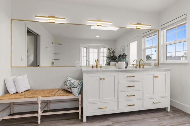 315 Valdez Avenue, Half Moon Bay CA: https://media.crmls.org/mediaz/26132492-accf-4143-b465-4106e70a8784.jpg