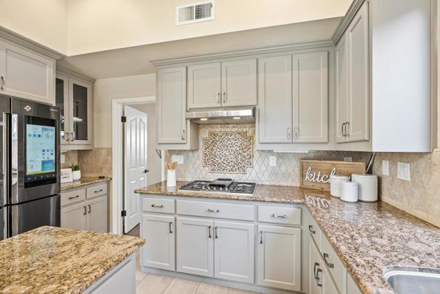 Image 91 of 105 For 3223 Adelanto Lane