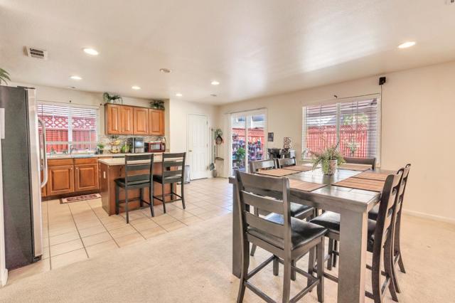 2385 N Mountainside Drive, Los Banos CA: https://media.crmls.org/mediaz/2613c55c-8bf4-4583-a6ae-8c579279a2a4.jpg