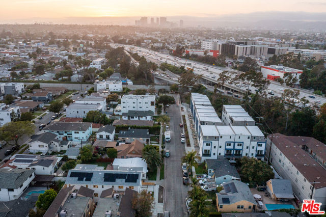 5832 David Avenue, Culver City CA: https://media.crmls.org/mediaz/2614223a-3d73-4a71-a428-7d3ec8e04190.jpg