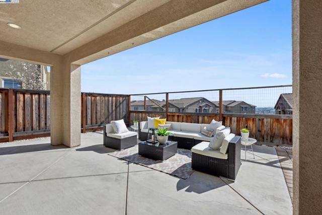 Image 39 of 60 For 29761 Cantera Dr