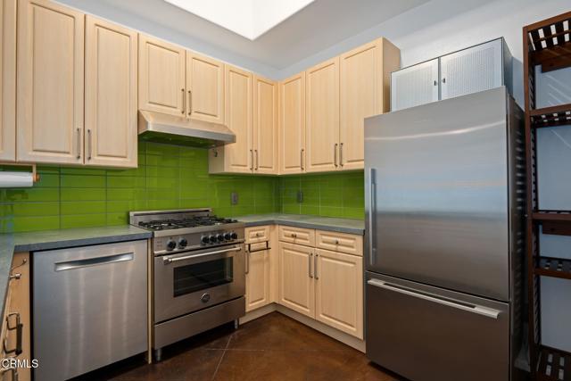 Detail Gallery Image 17 of 27 For 436 Poli St #202,  Ventura,  CA 93001 - 2 Beds | 2 Baths