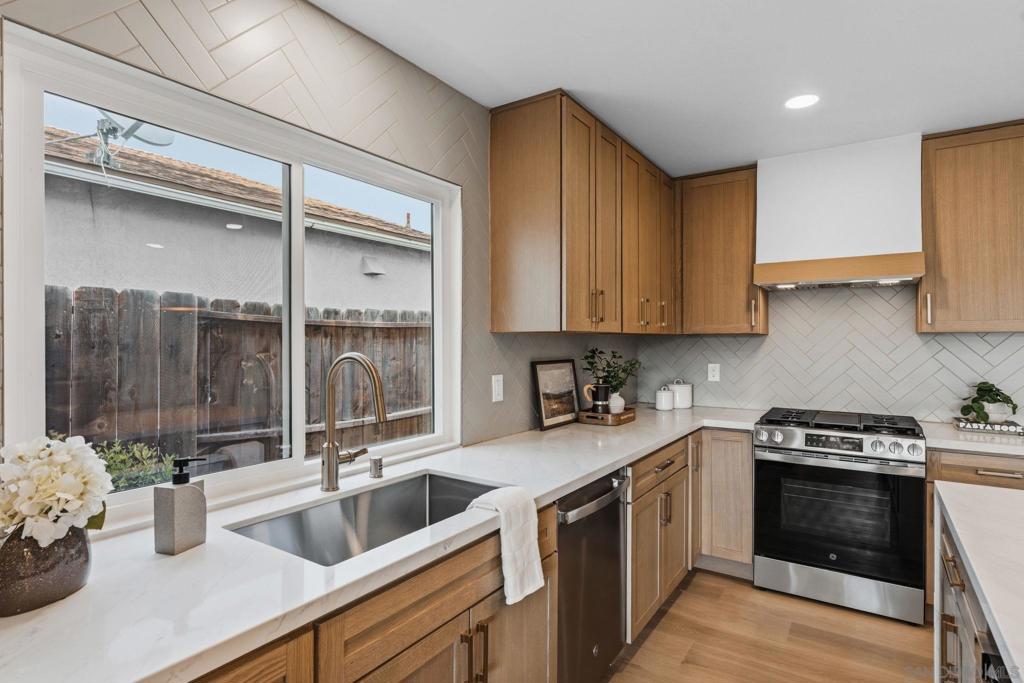 11293 Linares St - photo 9