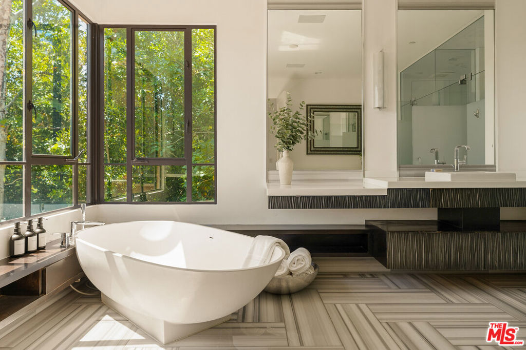 MLS #26670761 image #37