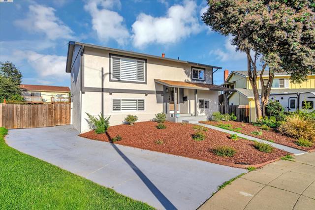 Image 3 of 48 For 4400 Inyo Ct