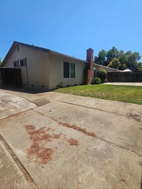 203 Pemba Court, San Jose CA: https://media.crmls.org/mediaz/2618d7f0-0a8a-4bfa-af78-ed2cab16047c.jpg