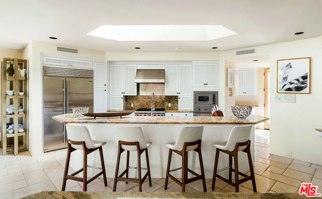 136 Netas Drive, Palm Desert CA: https://media.crmls.org/mediaz/2619077b-1eff-40ad-b947-c0bcee3e2acd.jpg