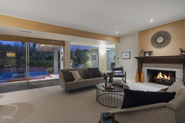 635 Rockwood Road, Pasadena CA: https://media.crmls.org/mediaz/261a3161-42ac-4e05-9fdf-6aa53a4d356a.jpg