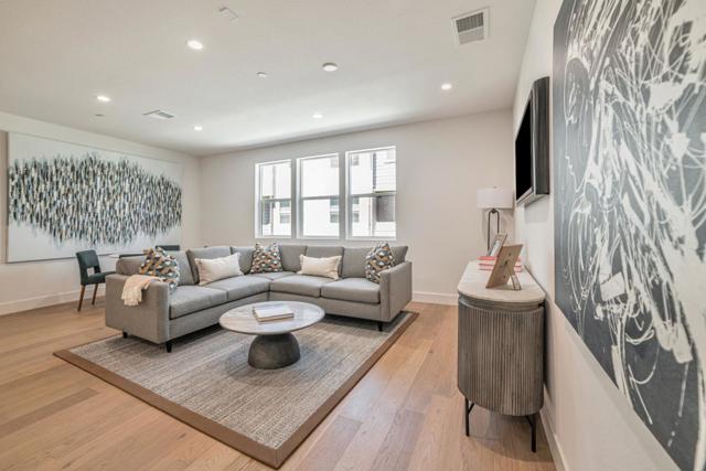 5609 Linen Court, San Ramon CA: https://media.crmls.org/mediaz/261ab61c-9d3d-4942-9cb8-a5fb764a7498.jpg