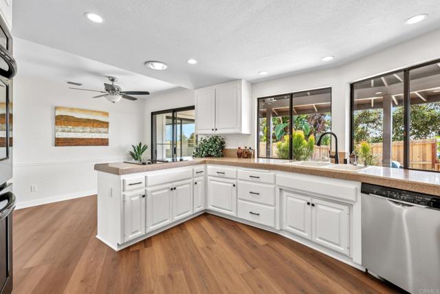 Detail Gallery Image 15 of 66 For 2918 Los Campos Dr, Fallbrook,  CA 92028 - 3 Beds | 2 Baths