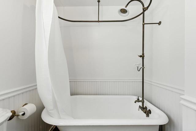 1422 W Selby Lane, Redwood City CA: https://media.crmls.org/mediaz/261bae0c-d32a-4877-ae7f-3b282e6cc182.jpg