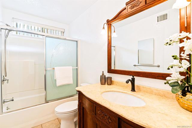 16117 Nordhoff St, North Hills CA: https://media.crmls.org/mediaz/261bc41c-e3a5-405e-bc04-11569dd00df7.jpg