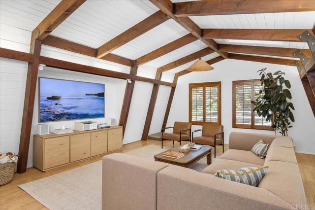 1482 Wilt Rd., Fallbrook CA: https://media.crmls.org/mediaz/261bc6d4-0ad7-4e78-b84d-88475ebd86fc.jpg