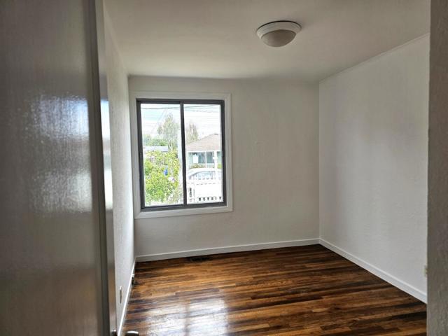 335 Cuardo Avenue, Millbrae CA: https://media.crmls.org/mediaz/261bd116-812f-44ca-a1b0-bc5221cf3caf.jpg
