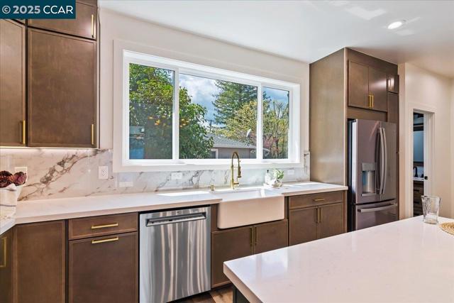 158 Pulido Rd, Danville CA: https://media.crmls.org/mediaz/261c5741-9ebc-4c38-b3cb-9e79e1f14d7f.jpg
