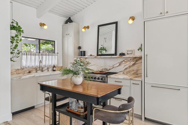 4352 Loma Riviera Court, San Diego CA: https://media.crmls.org/mediaz/261d1b62-7b98-4c4b-9c0c-f65c5041a027.jpg