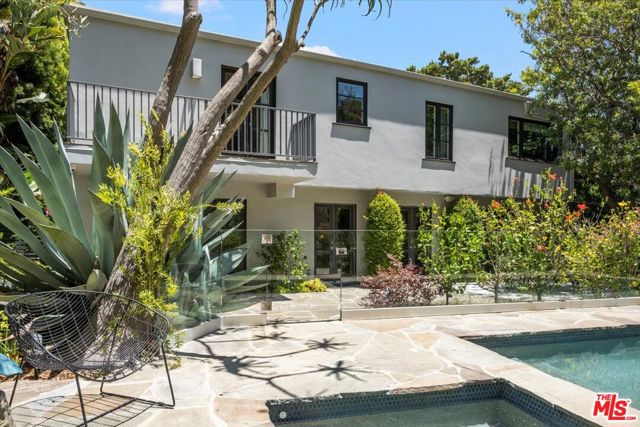 3055 Nichols Canyon Road, Los Angeles CA: https://media.crmls.org/mediaz/261d6a87-13a9-4a41-8353-379dca4208e6.jpg