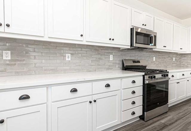 16041 Testarossa Street, Lathrop CA: https://media.crmls.org/mediaz/261d898d-4be7-4eac-a4d4-ee3fbab1bbbb.jpg
