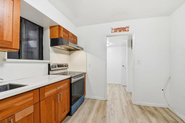 21182122 Mason Street, San Francisco CA: https://media.crmls.org/mediaz/261e9025-d472-46cb-8ca9-f95e2760b526.jpg
