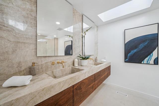 2 Thistle Street, Portola Valley CA: https://media.crmls.org/mediaz/261ec2c2-5911-4a8d-98fd-e86ea015996c.jpg