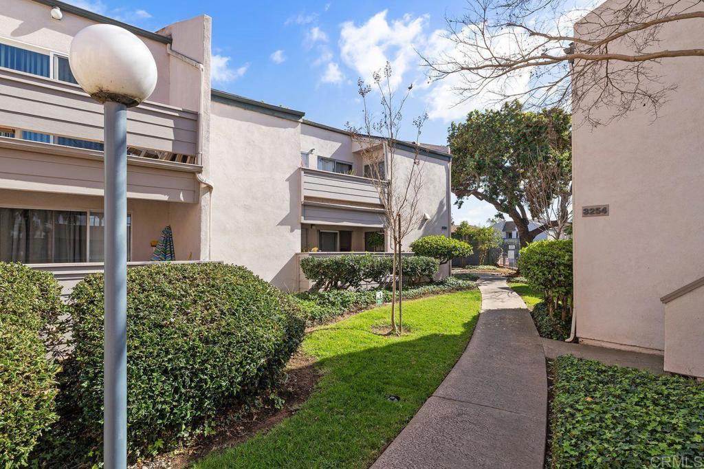 3282 Ashford Street #E