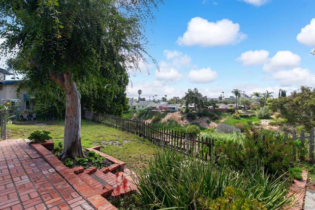 3607 Oleander Drive, San Diego, California 92106, 3 Bedrooms Bedrooms, ,1 BathroomBathrooms,Single Family Residence,For Sale,Oleander Drive,250020302SD