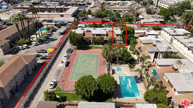 8333 Columbus Avenue, North Hills CA: https://media.crmls.org/mediaz/262071ee-e30a-4f4e-b80d-61c321f23d52.jpg