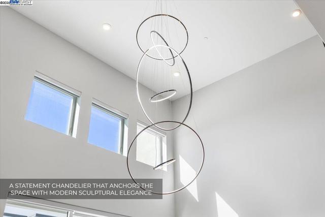 2250 Kilowatt Way, Fremont CA: https://media.crmls.org/mediaz/26220d90-3b41-4282-a887-83fd70382e78.jpg