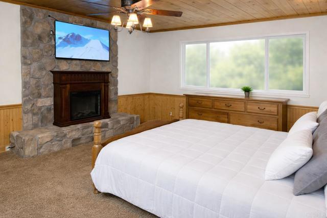 Detail Gallery Image 3 of 19 For 42988 Moonridge Rd, Big Bear Lake,  CA 92315 - 4 Beds | 2 Baths