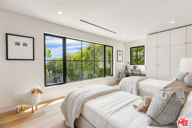 Drew Fenton | 1026 Corsica Drive Pacific Palisades CA | MLS: 7532332 Drew Fenton | 1026 Corsica Drive Pacific Palisades CA | MLS: 7532332