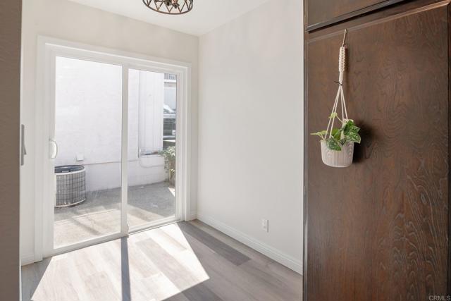 Image 11 of 32 For 2403 La Costa Avenue C