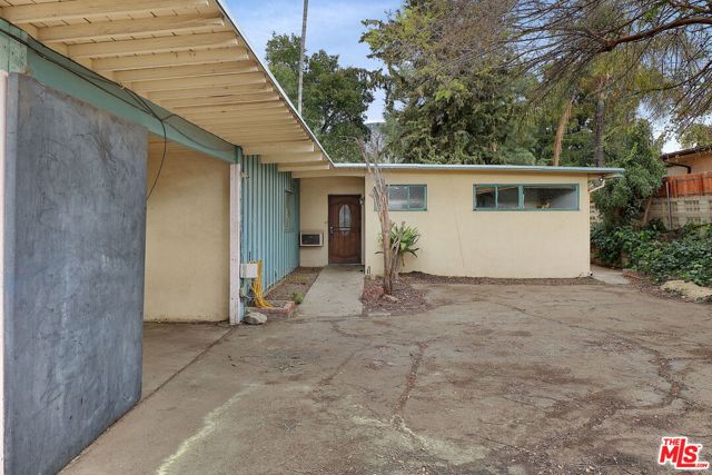 7841 Wentworth Street photo 4